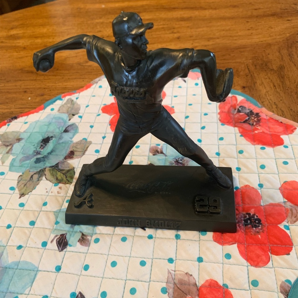 Atlanta Braves John Smoltz bobble dibbles